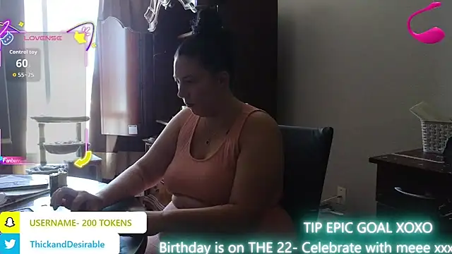 Snapshot of ThickGirlsDoItBetter chatting on September 2025 07:25:01 PM ThickGirlsDoItBetter online show from September 2025 07:25:01 PM