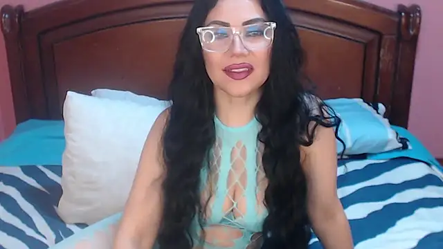 Snapshot of Ary_z chatting on April 2026 01:29:01 AM Ary z online show from April 2026 01:29:01 AM