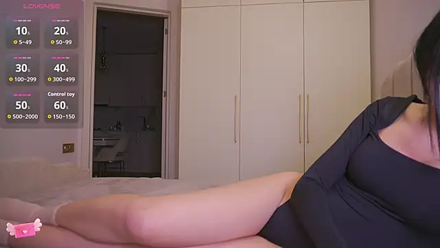 Snapshot of hana99 chatting on February 2026 01:10:02 AM hana99 online show from February 2026 01:10:02 AM