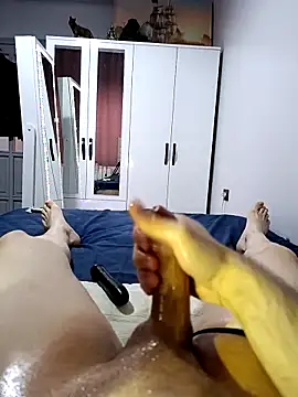 Snapshot of PerfectBisex chatting on October 2025 05:52:01 AM PerfectBisex online show from October 2025 05:52:01 AM