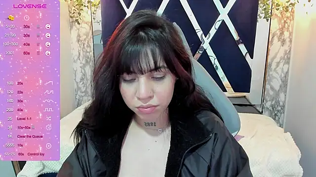 Violet m online show from December 2024 12:33:02 AM