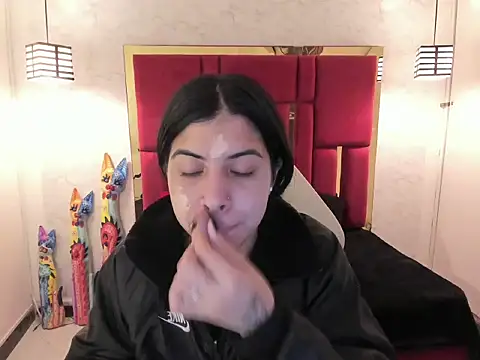 Violet m online show from September 2025 11:47:01 AM