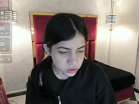 Violet m online show from October 2025 11:33:02 AM