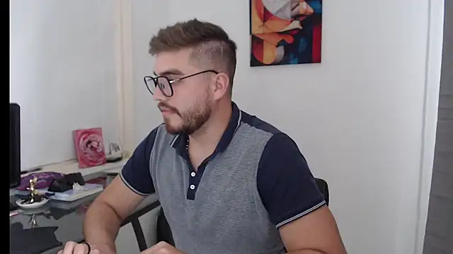 Snapshot of Dylanwish chatting on December 2024 07:32:01 PM Dylanwish online show from December 2024 07:32:01 PM