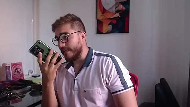 Snapshot of Dylanwish chatting on February 2025 10:59:02 PM Dylanwish online show from February 2025 10:59:02 PM