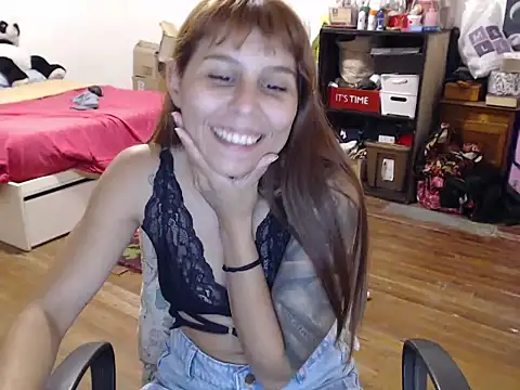 Snapshot of bunnylolaa4 chatting on February 2025 01:03:02 AM bunnylolaa4 online show from February 2025 01:03:02 AM