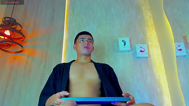 thaddeus king online show from February 2025 06:58:01 PM