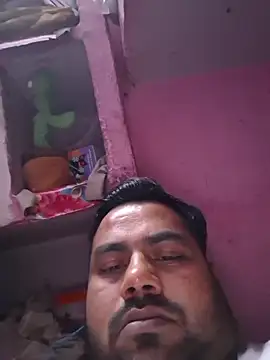 Snapshot of bobbyronak chatting on April 2026 10:08:02 AM bobbyronak online show from April 2026 10:08:02 AM