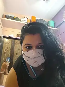 Snapshot of bobbyronak chatting on April 2026 07:58:01 PM bobbyronak online show from April 2026 07:58:01 PM