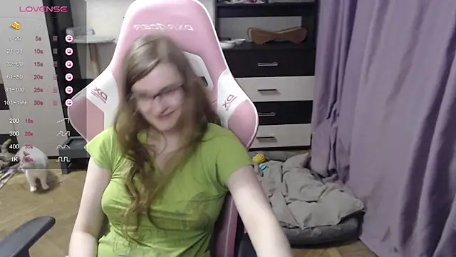 Snapshot of Tomato_Tease chatting on March 2025 07:35:02 PM Tomato Tease online show from March 2025 07:35:02 PM