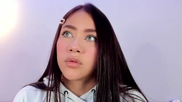 Snapshot of nicolle_pierce chatting on February 2026 02:44:01 PM nicolle pierce online show from February 2026 02:44:01 PM