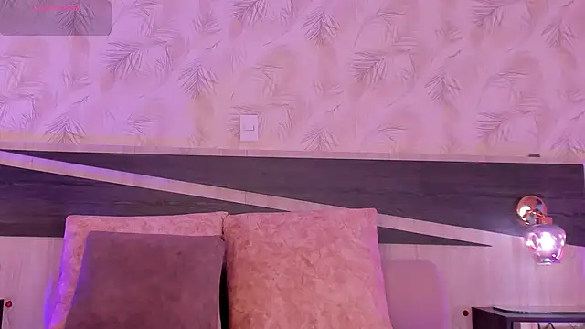 Snapshot of nicolle_pierce chatting on February 2026 12:12:01 PM nicolle pierce online show from February 2026 12:12:01 PM