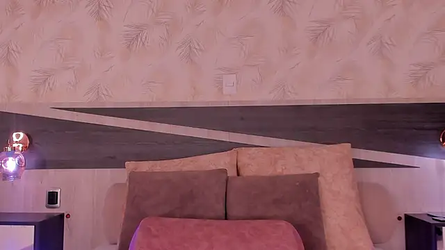 Snapshot of nicolle_pierce chatting on February 2026 12:27:01 PM nicolle pierce online show from February 2026 12:27:01 PM