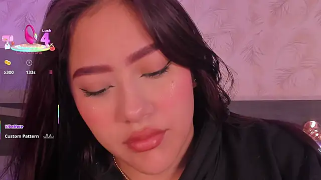 Snapshot of nicolle_pierce chatting on March 2026 12:44:01 PM nicolle pierce online show from March 2026 12:44:01 PM