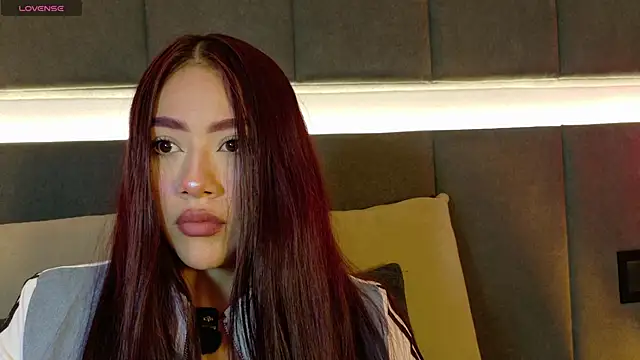 Snapshot of nicolle_pierce chatting on April 2026 10:42:01 AM nicolle pierce online show from April 2026 10:42:01 AM