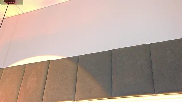 Snapshot of nicolle_pierce chatting on April 2026 01:20:01 PM nicolle pierce online show from April 2026 01:20:01 PM