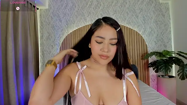 nicolle pierce online show from June 2026 10:38:01 AM