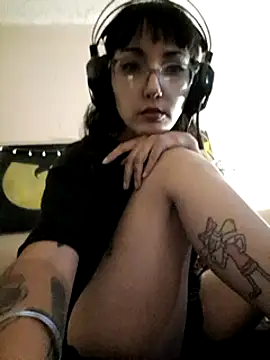 Snapshot of HighLilith chatting on January 2025 02:25:01 PM HighLilith online show from January 2025 02:25:01 PM