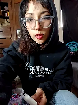 Snapshot of HighLilith chatting on January 2025 11:43:01 PM HighLilith online show from January 2025 11:43:01 PM