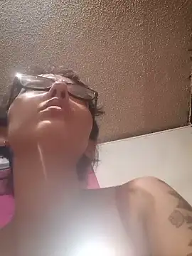 Snapshot of HighLilith chatting on September 2025 11:32:01 AM HighLilith online show from September 2025 11:32:01 AM