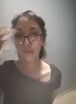 Snapshot of HighLilith chatting on October 2025 09:29:01 AM HighLilith online show from October 2025 09:29:01 AM