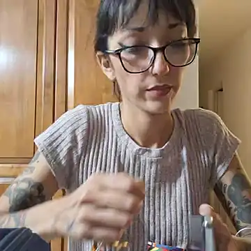 Snapshot of HighLilith chatting on November 2025 09:04:02 AM HighLilith online show from November 2025 09:04:02 AM