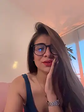 Snapshot of MariaIsabella8 chatting on March 2026 10:32:01 PM MariaIsabella8 online show from March 2026 10:32:01 PM