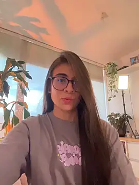 Snapshot of MariaIsabella8 chatting on April 2026 08:31:01 PM MariaIsabella8 online show from April 2026 08:31:01 PM