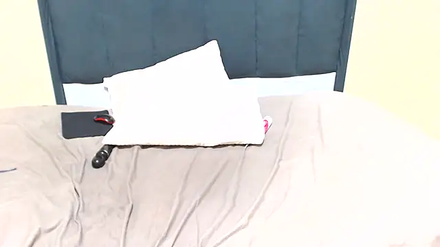 kittykhloe22 online show from March 2025 09:37:01 PM