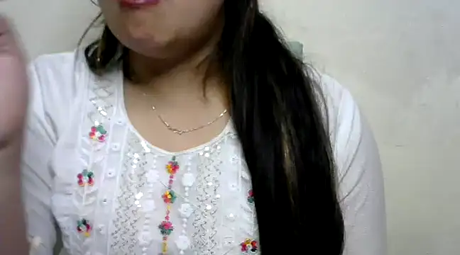 Snapshot of Come-on-over chatting on February 2025 09:10:01 PM Come-on-over online show from February 2025 09:10:01 PM