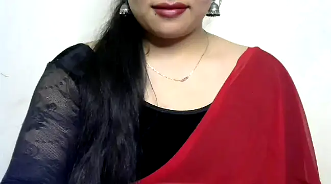 Snapshot of Come-on-over chatting on February 2025 06:24:01 PM Come-on-over online show from February 2025 06:24:01 PM