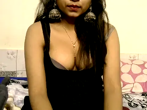 Snapshot of Sanjana_Gupta chatting on February 2025 12:48:01 PM Sanjana Gupta online show from February 2025 12:48:01 PM