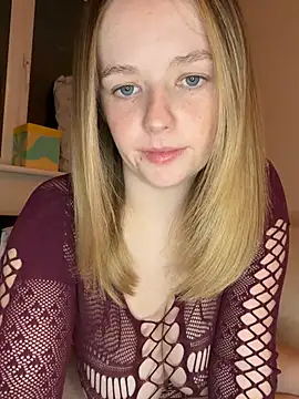 Snapshot of Sophiesinxx chatting on March 2026 09:22:02 PM Sophiesinxx online show from March 2026 09:22:02 PM
