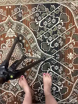 Snapshot of poision51 chatting on December 2025 07:28:01 AM poision51 online show from December 2025 07:28:01 AM