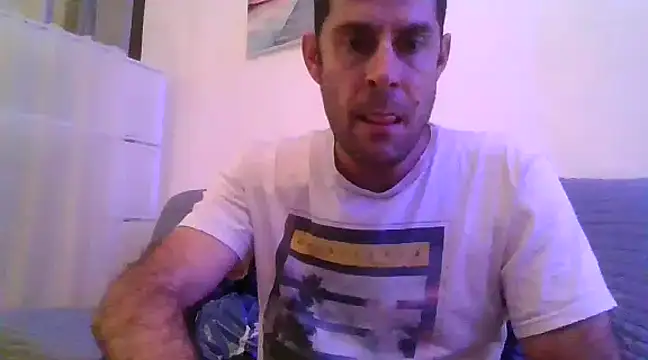 Snapshot of Vespa_Crabo chatting on February 2025 09:51:01 PM Vespa Crabo online show from February 2025 09:51:01 PM