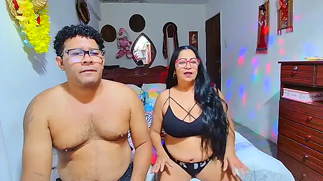 Snapshot of rosi_pamela chatting on March 2026 02:21:02 PM rosi pamela online show from March 2026 02:21:02 PM