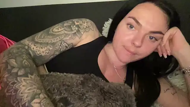 yorkshiregal online show from February 2026 08:32:02 PM