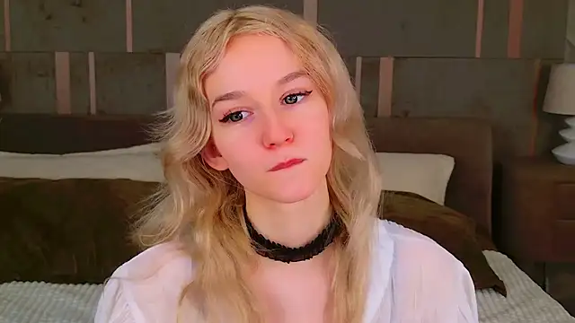 NaomiLoys online show from February 2025 03:18:02 AM