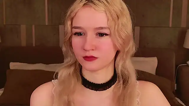 NaomiLoys online show from March 2025 01:01:02 AM