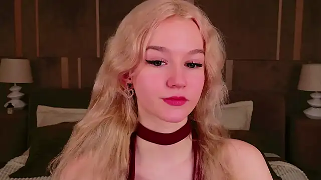 NaomiLoys online show from March 2025 03:30:02 AM