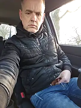 Snapshot of Hectorthyssen1 chatting on February 2025 03:31:01 PM Hectorthyssen1 online show from February 2025 03:31:01 PM