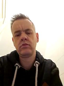 Snapshot of Hectorthyssen1 chatting on February 2025 11:01:02 AM Hectorthyssen1 online show from February 2025 11:01:02 AM