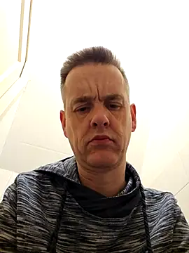 Snapshot of Hectorthyssen1 chatting on March 2025 06:11:02 PM Hectorthyssen1 online show from March 2025 06:11:02 PM