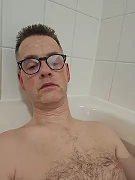 Snapshot of Hectorthyssen1 chatting on February 2026 07:41:01 PM Hectorthyssen1 online show from February 2026 07:41:01 PM