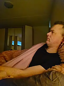 Snapshot of Hectorthyssen1 chatting on February 2026 08:33:01 AM Hectorthyssen1 online show from February 2026 08:33:01 AM