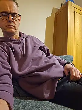 Snapshot of Hectorthyssen1 chatting on February 2026 11:45:02 PM Hectorthyssen1 online show from February 2026 11:45:02 PM