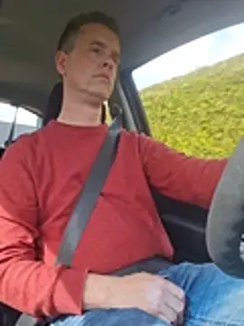 Hectorthyssen1 online show from April 2026 02:00:02 PM