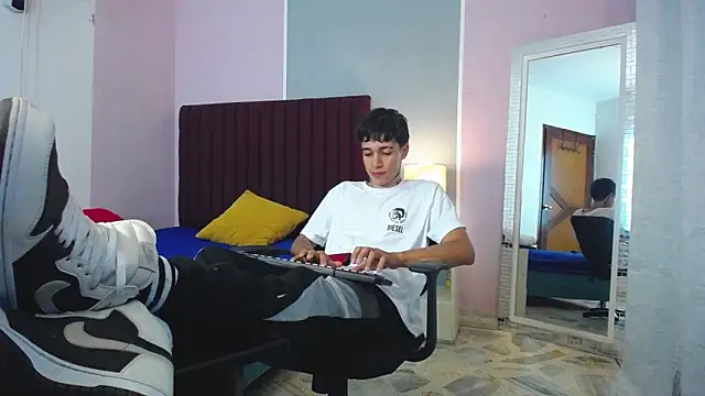 Zacktk7 online show from January 2025 03:40:02 PM