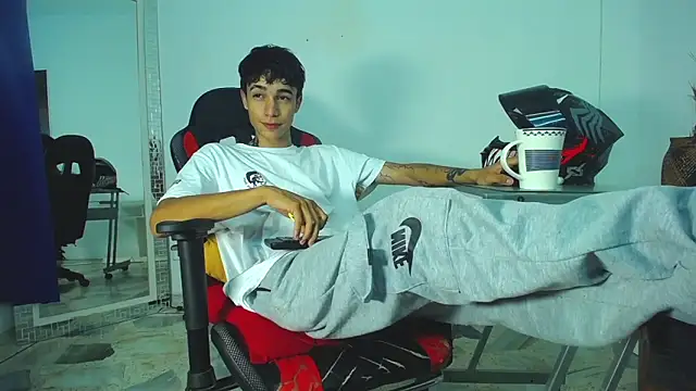 Zacktk7 online show from January 2025 08:04:01 PM