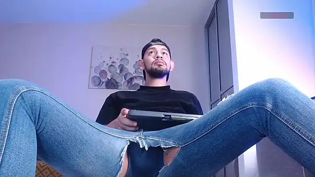 Bedobigcock online show from November 2025 12:10:01 AM